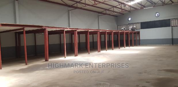 8000 Sq Feet Godown to Let