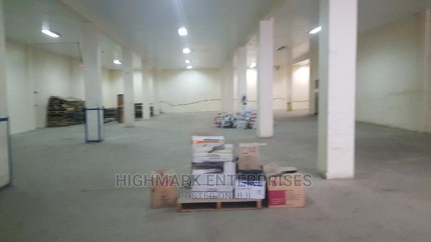 42500 Sq Feet Godown/Warehouse to Let