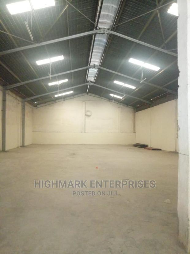 7000 Sq Feet Godown to Let