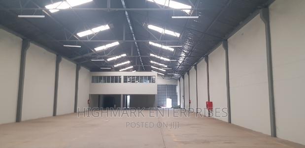 9000 Sq Feet to Let