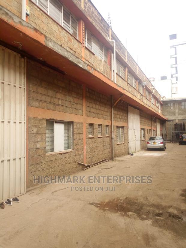 7000 Sq Feet Godown to Let