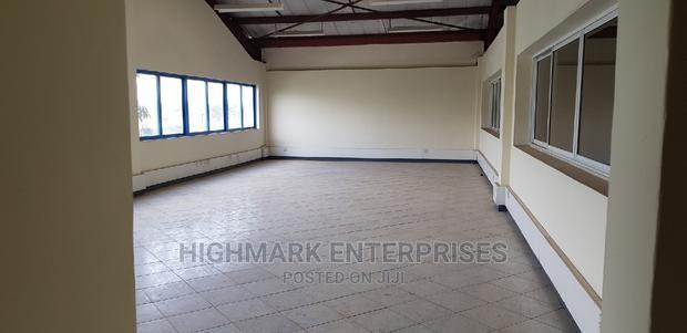 10000 Sq Feet Godown/Warehouse to Let