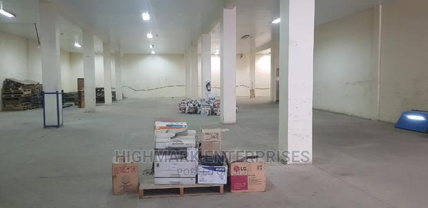 42500 Sq Feet Godown/Warehouse to Let