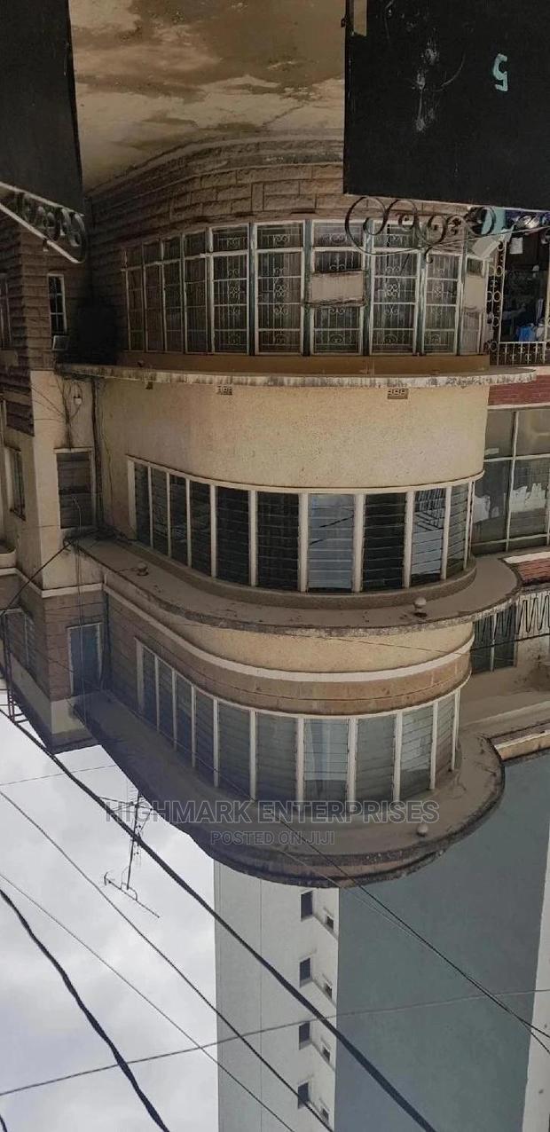 8 Bedroom House for Sale in South C