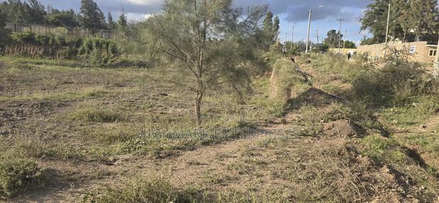 Mombasa Road: Acre for Sale in Sabaki