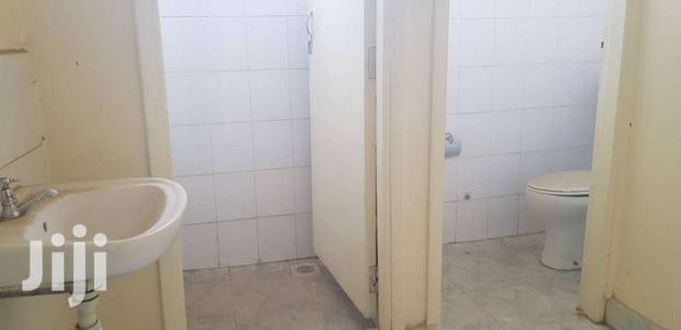 Godowns/Storage to Let