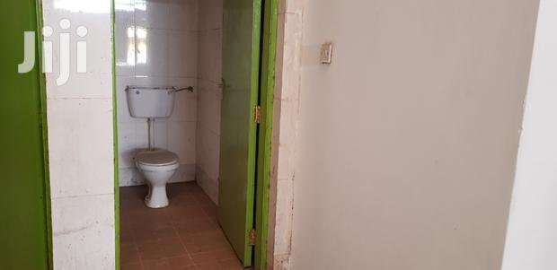 3000 Sq Feet Godown to Let Near DT Dobie