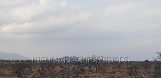 10 Acres for Sale in Koma