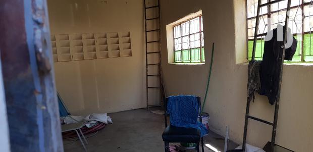 1200 Sq Feet Godown to Let