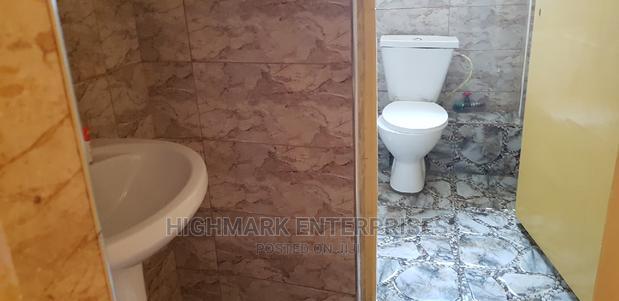 9000 Sq Feet Godown on Sale