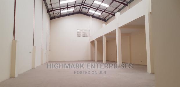 10000 Sq Feet Godown/Warehouse to Let