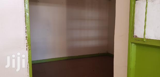 3000 Sq Feet Godown to Let Near DT Dobie