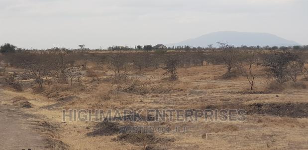 10 Acres for Sale in Koma