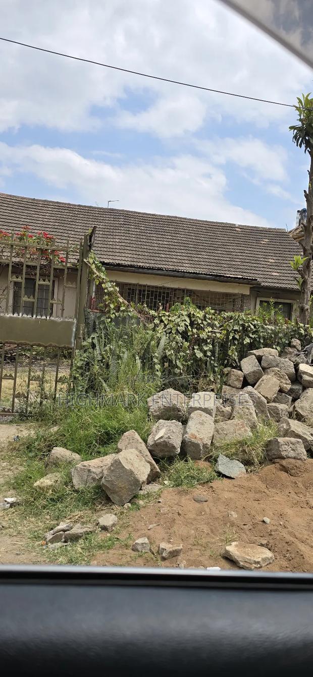 4bdrm House in South C for sale