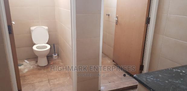 25000 Sq Feet Godown/Warehouse to Let