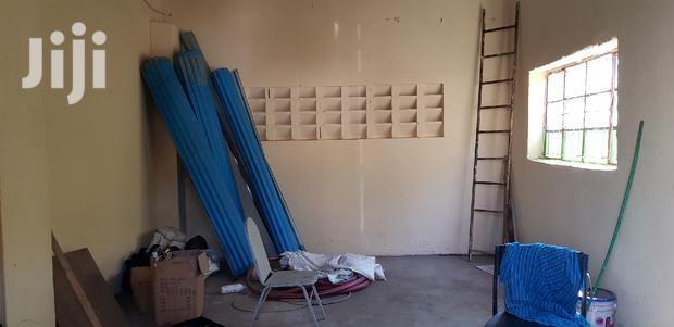 1200 Sq Feet Godown to Let