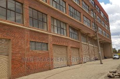 Embakasi:Space to Let