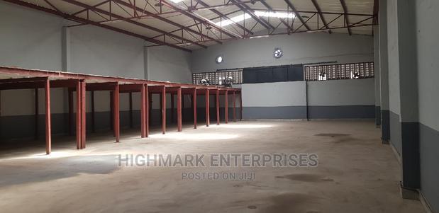 8000 Sq Feet Godown to Let