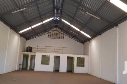 3000 Sq Feet Godown to Let Near DT Dobie