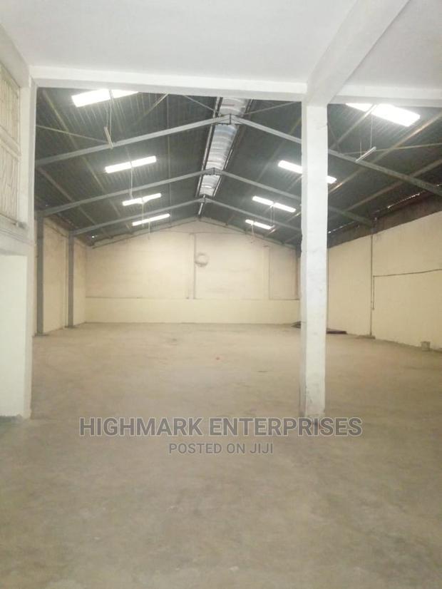 7000 Sq Feet Godown to Let