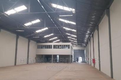 9000 Sq Feet to Let