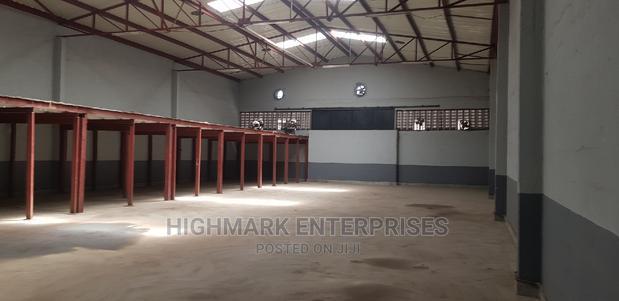 8000 Sq Feet Godown to Let