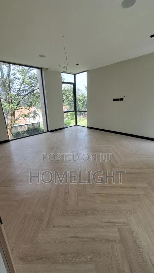 5bdrm Villa in Riverside for sale