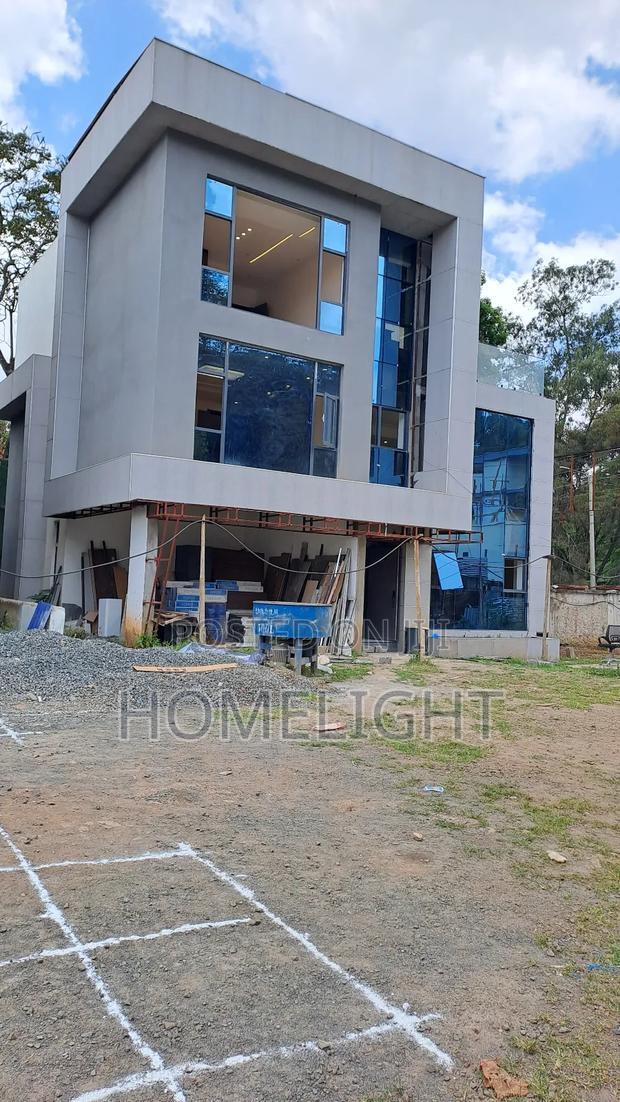 5bdrm Villa in Lavington for sale
