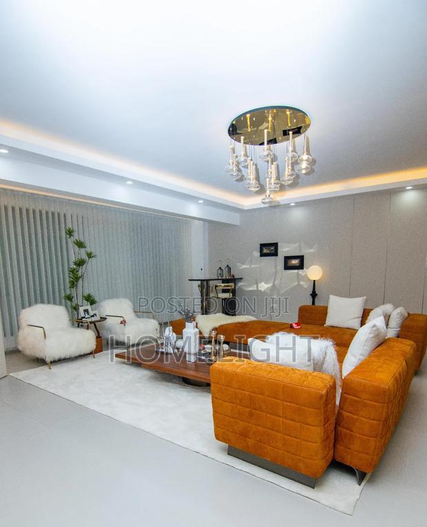 5bdrm Apartment in Valley Arcade for sale
