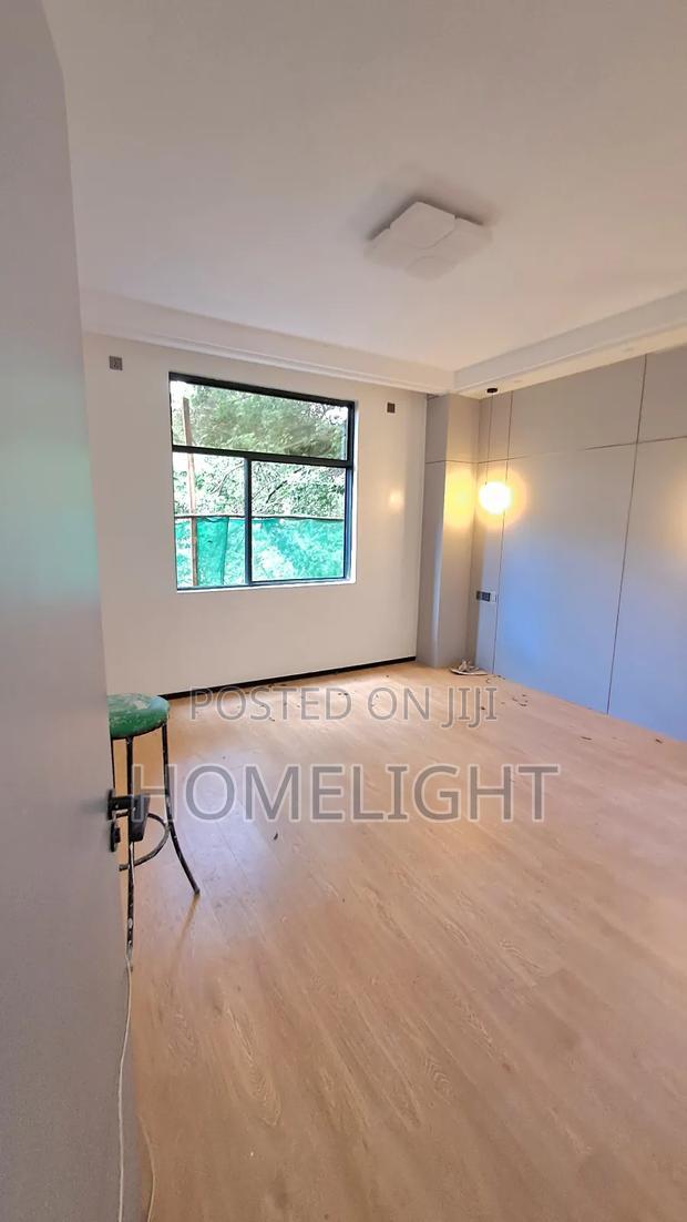 5bdrm Villa in Lavington for sale