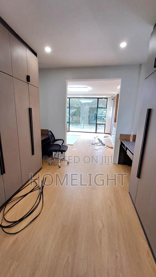 5bdrm Villa in Lavington for sale