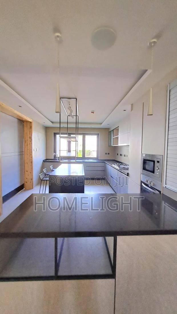 4bdrm Villa in Lavington for sale