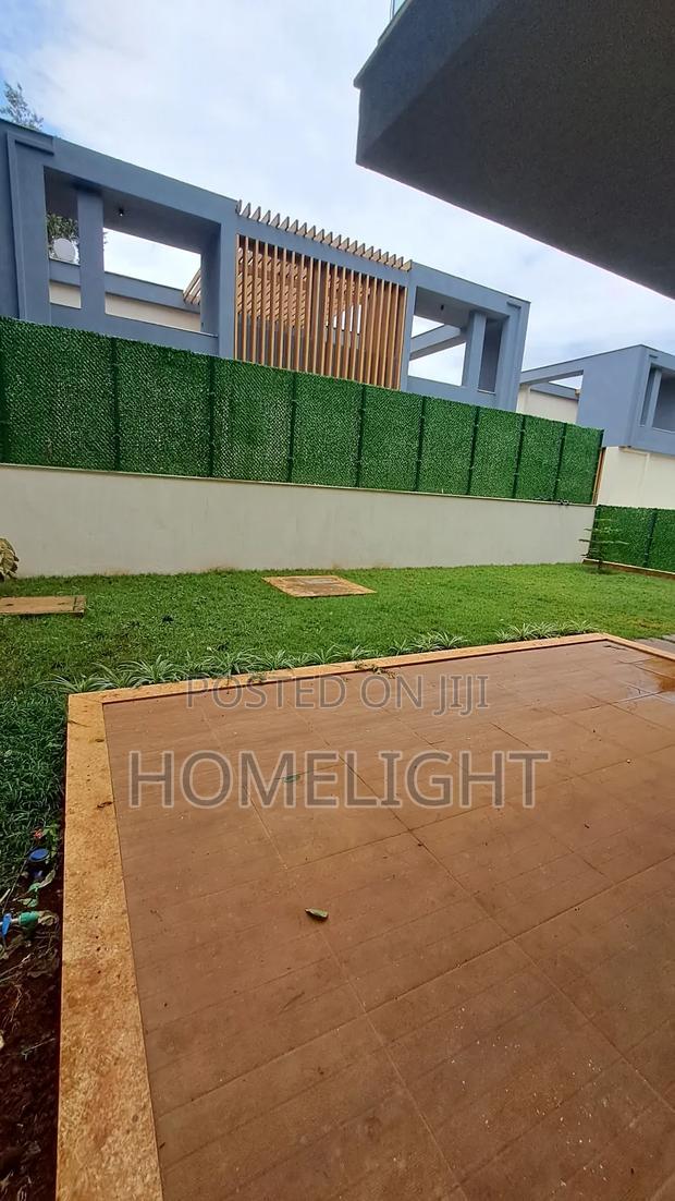 5bdrm Villa in Lavington for sale