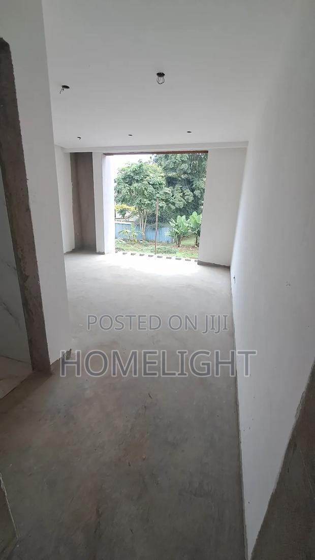 5bdrm Villa in Lavington for sale