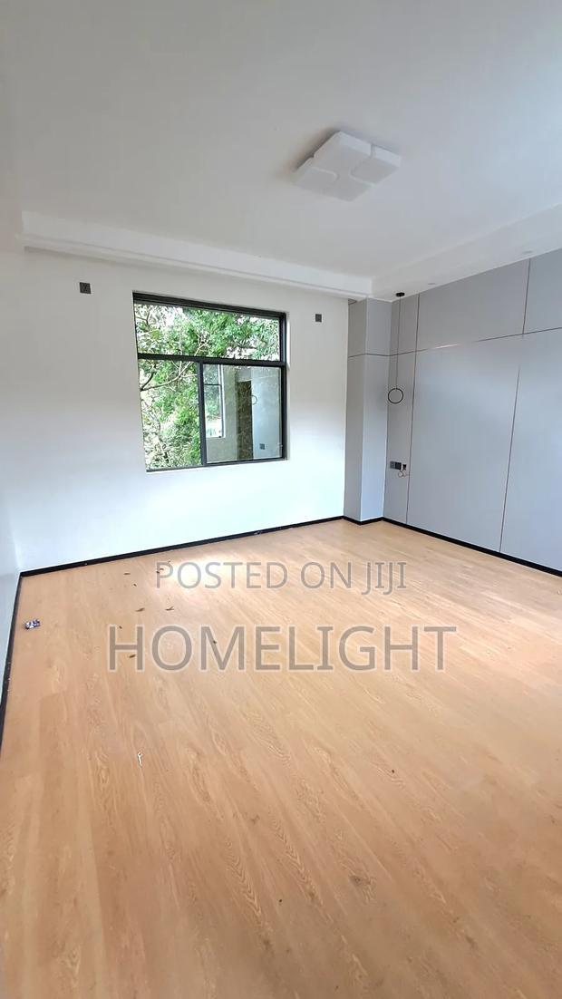 5bdrm Villa in Lavington for sale