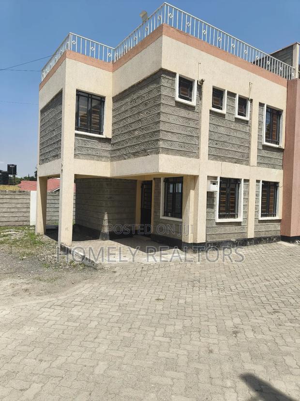 3bdrm Townhouse/Terrace in Rimpa, Ongata Rongai for sale
