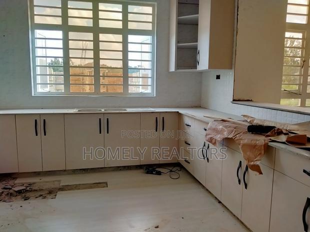 5bdrm Maisonette in Ngong Oloosurutia for sale