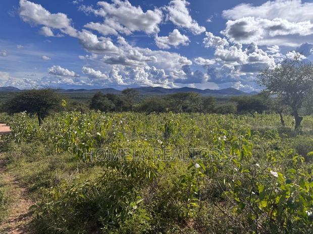 30 Acres of Land in Kumpa Area, Kajiado, Ideal for Many Uses