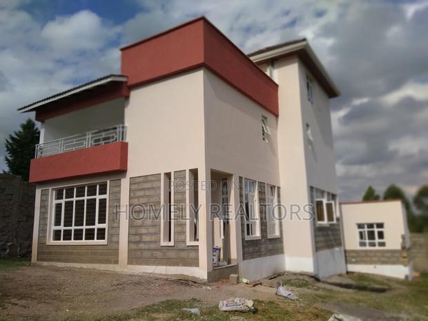 5bdrm Maisonette in Ngong Oloosurutia for sale