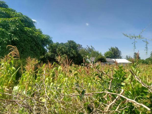 Quarter Acre in Kiserian Near Tarmac and Good Neighborhood