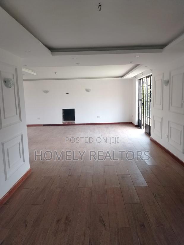 4bdrm Maisonette in Kerarapon Drive, for sale