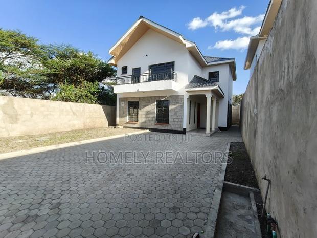 5bdrm Apartment in Acacia, Ongata Rongai for sale