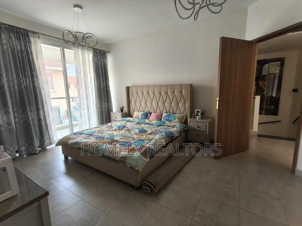 4bdrm Townhouse/Terrace in Ongata Rongai, Gataka for sale