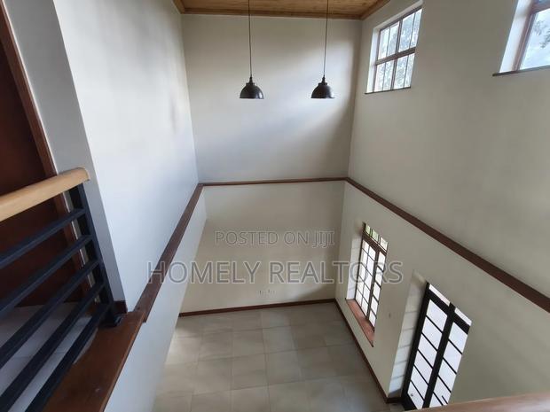 4bdrm Mansion in Oloirien, Birika, Kiserian for sale