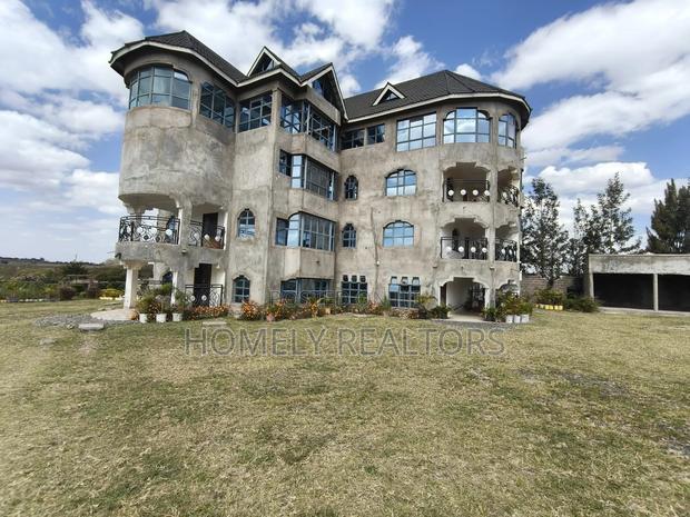 9bdrm Mansion in Birika, Kiserian for sale