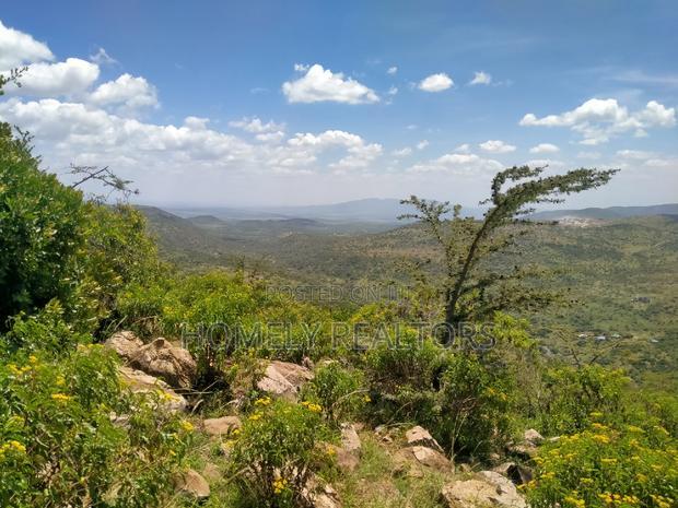 4 Acres in Kiserian Kona Baridi. Has a Nice View of Magadi