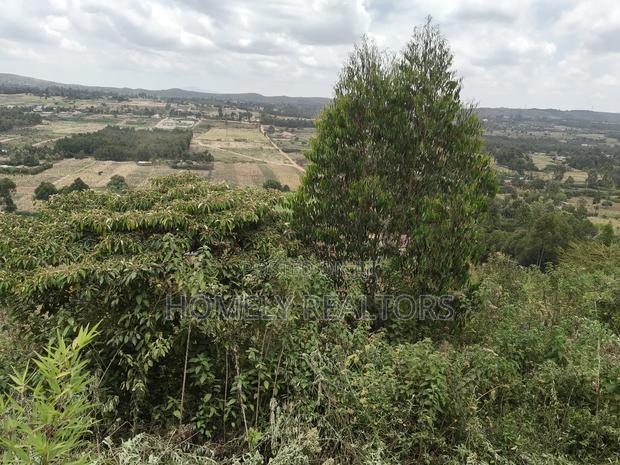 1.25 Acres With a 4-Bedroom Bungalow in Boroti Thigio Near Tarmac