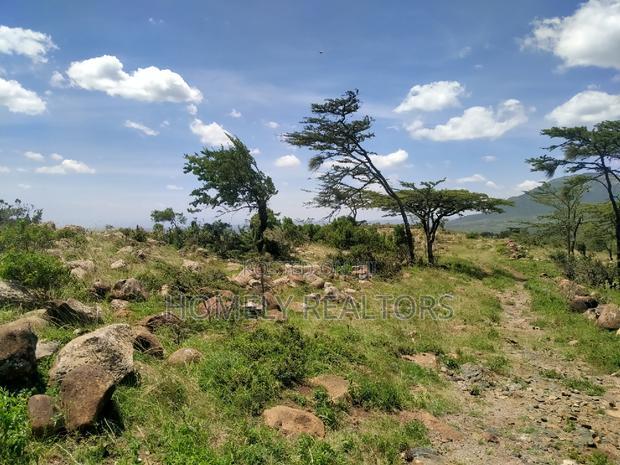 4 Acres in Kiserian Kona Baridi. Has a Nice View of Magadi