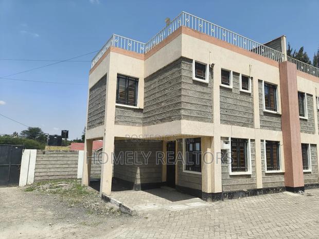 3bdrm Townhouse/Terrace in Rimpa, Ongata Rongai for sale