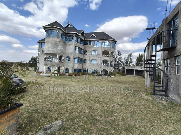 9bdrm Mansion in Birika, Kiserian for sale